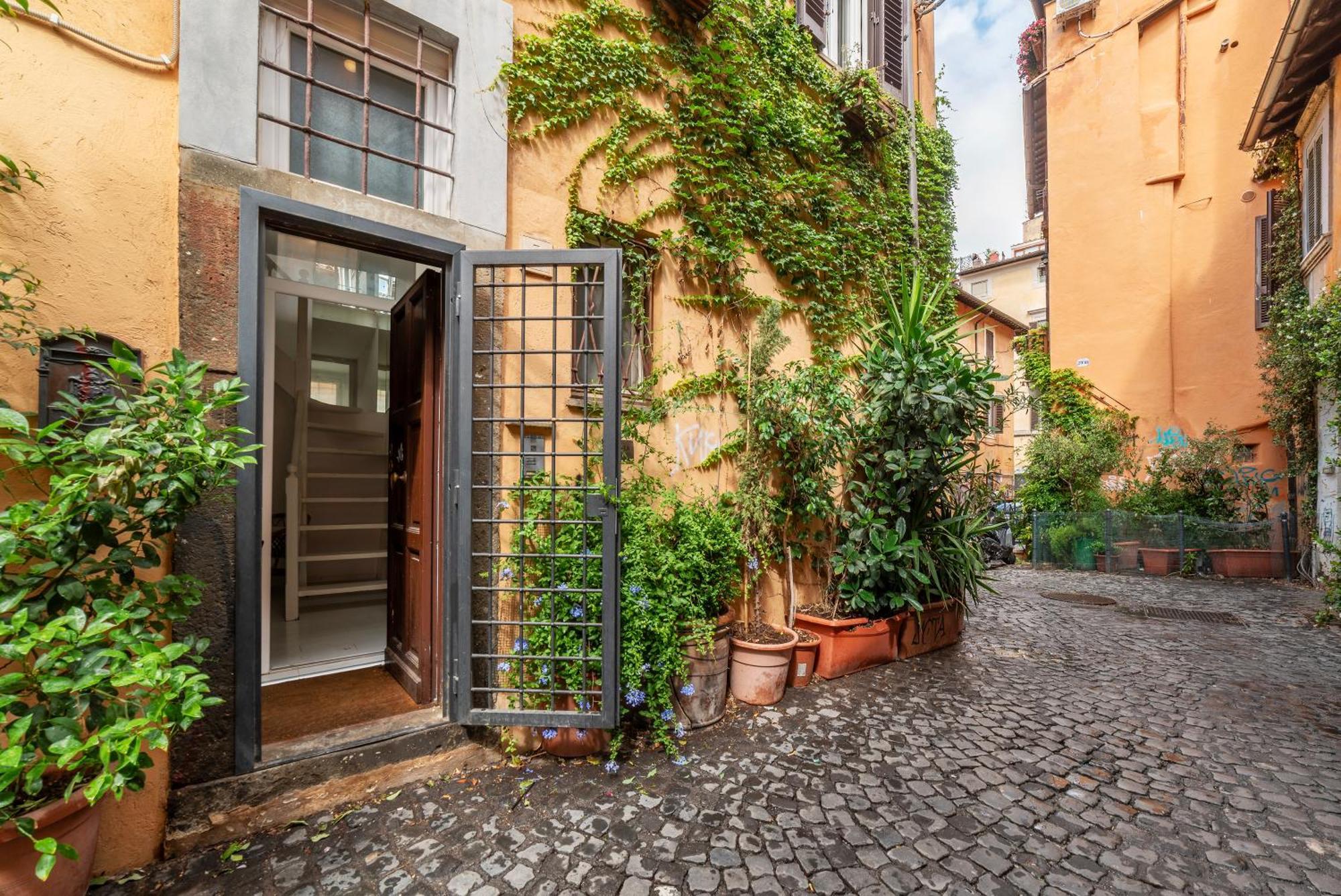 Piazza De' Renzi Duplex * Rom